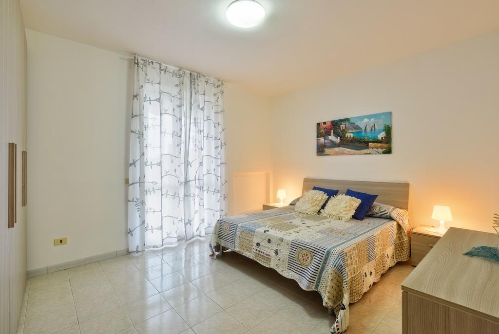 Casa Vacanze Villa Liotta Agropoli Δωμάτιο φωτογραφία